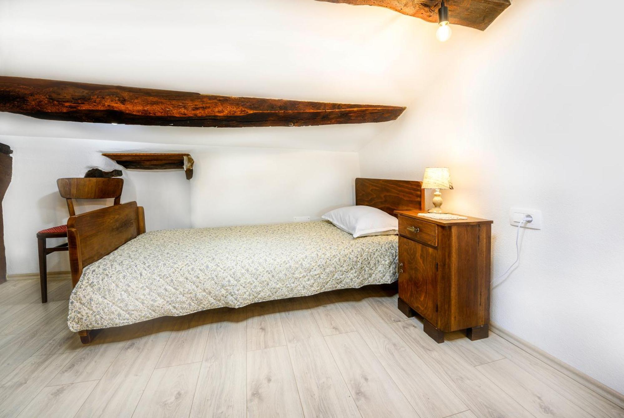 Apartman Studio Baladur Roč Εξωτερικό φωτογραφία