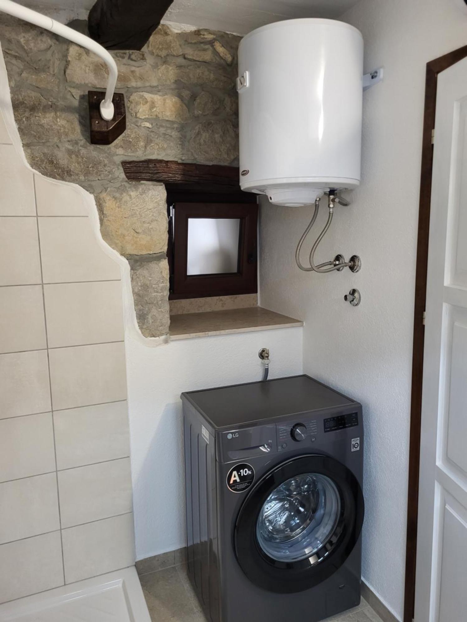 Apartman Studio Baladur Roč Εξωτερικό φωτογραφία